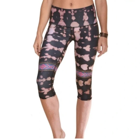 Teeki Pink and Black Tie-Dye Capris SMALL (005) - Picture 1 of 10